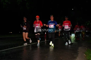 Runner Photo 1885714