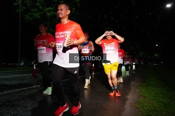 Runner Photo 1885719