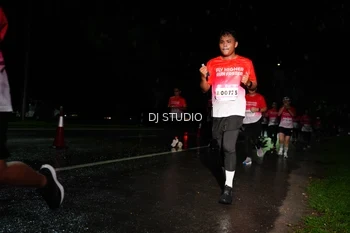 Runner Photo 1885751
