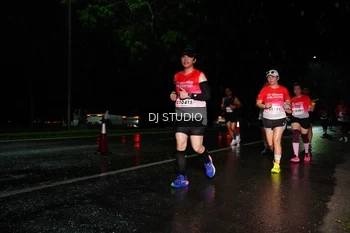 Runner Photo 1885760
