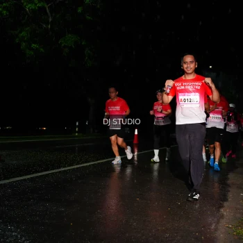 Runner Photo 1885771