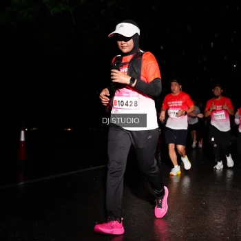 Runner Photo 1885773