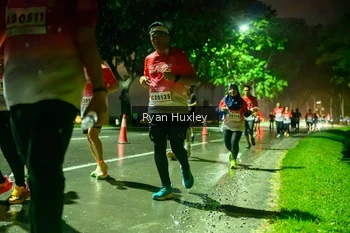 Runner Photo 1906008