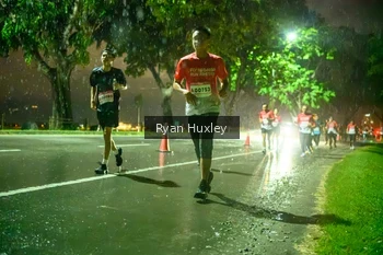 Runner Photo 1906009