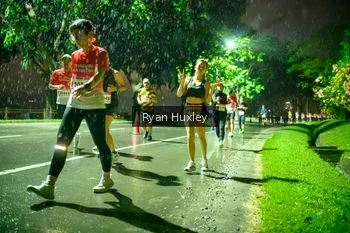 Runner Photo 1906019