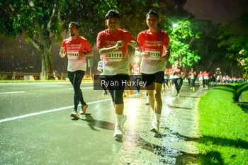 Runner Photo 1906055