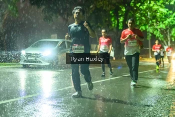 Runner Photo 1906063