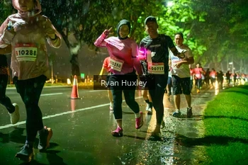 Runner Photo 1906071