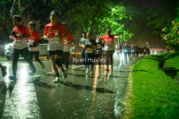 Runner Photo 1906083