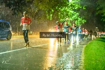 Runner Photo 1906088
