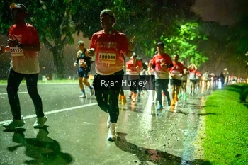 Runner Photo 1906119