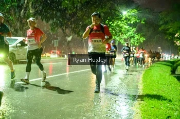 Runner Photo 1906136