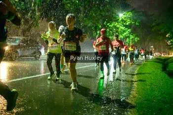 Runner Photo 1906140
