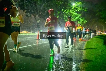 Runner Photo 1906141