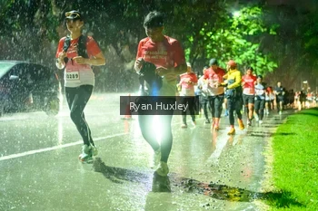 Runner Photo 1906143