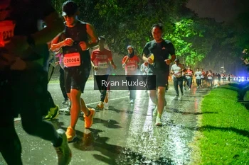 Runner Photo 1906150