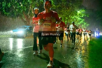 Runner Photo 1906153