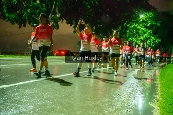 Runner Photo 1906343