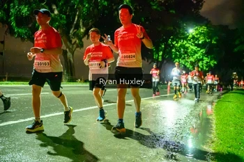Runner Photo 1906376
