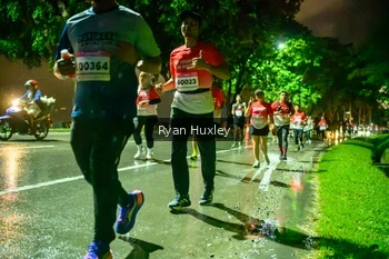 Runner Photo 1906413