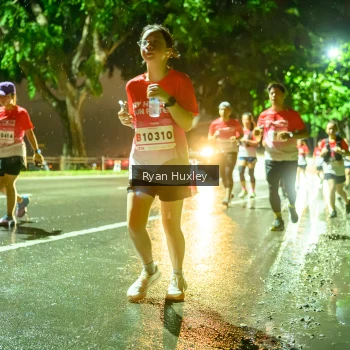 Runner Photo 1906419