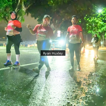 Runner Photo 1906555