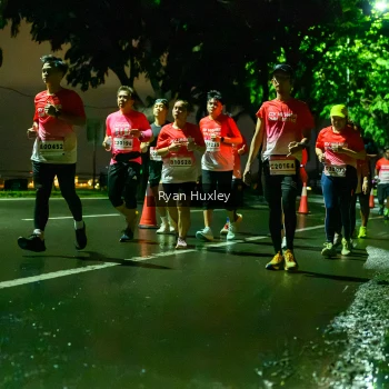 Runner Photo 1906643