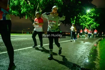 Runner Photo 1906773