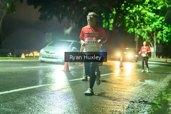 Runner Photo 1906874