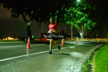 Runner Photo 1906911