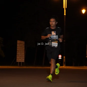 Runner Photo 1907744