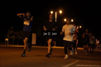 Runner Photo 1909954