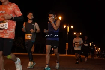 Runner Photo 1910026