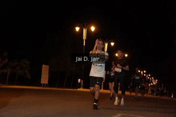 Runner Photo 1910045