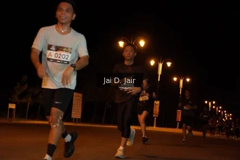 Runner Photo 1910112