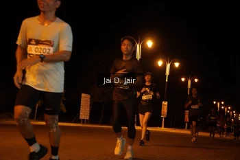 Runner Photo 1910145
