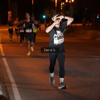 Runner Photo 1910194