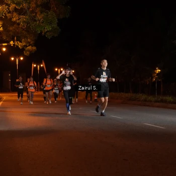 Runner Photo 1910308
