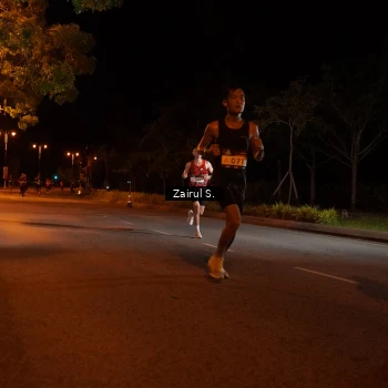 Runner Photo 1910341