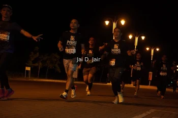 Runner Photo 1910421
