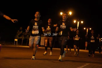 Runner Photo 1910453