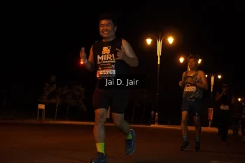 Runner Photo 1910680