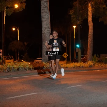 Runner Photo 1910744