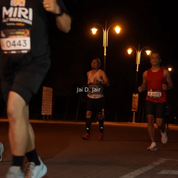 Runner Photo 1910843