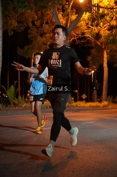 Runner Photo 1911656