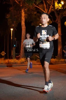 Runner Photo 1911778