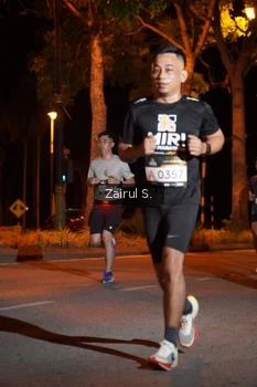 Runner Photo 1911792