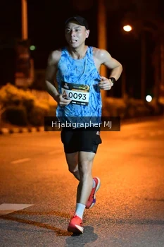 Runner Photo 1911993