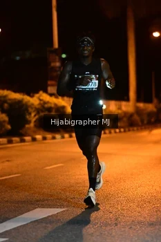 Runner Photo 1912012