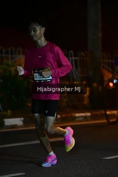 Runner Photo 1912106